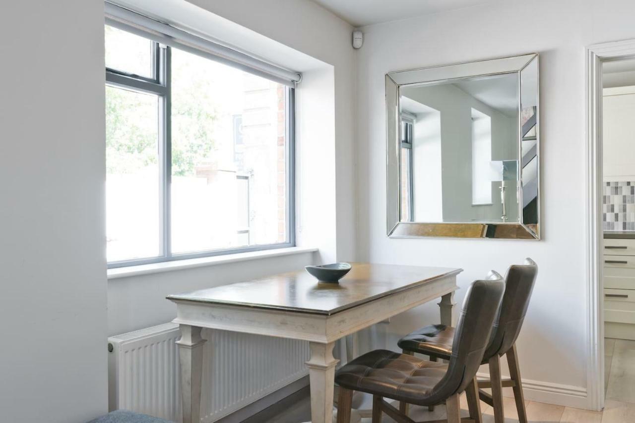 The Edge Suite - Hiphipstay Dublin Eksteriør billede