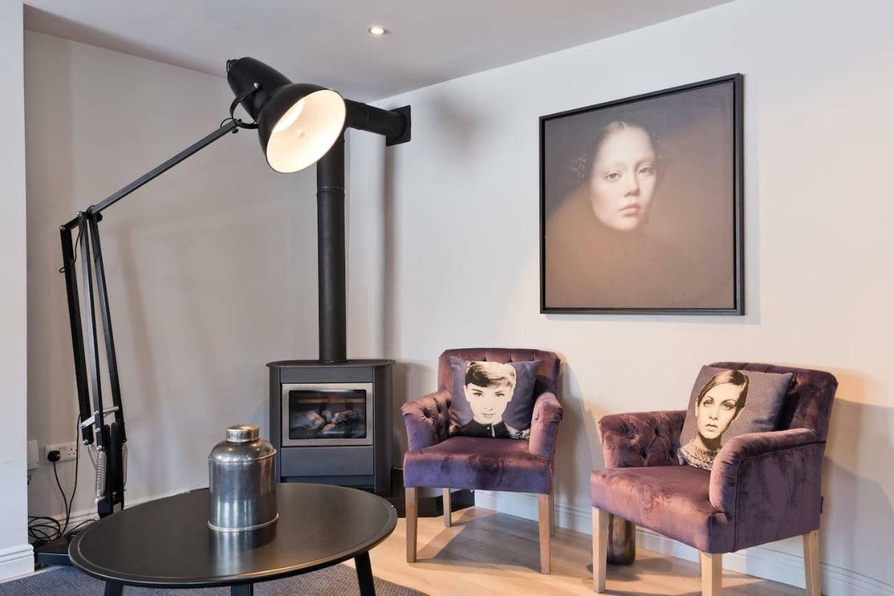 The Edge Suite - Hiphipstay Dublin Eksteriør billede
