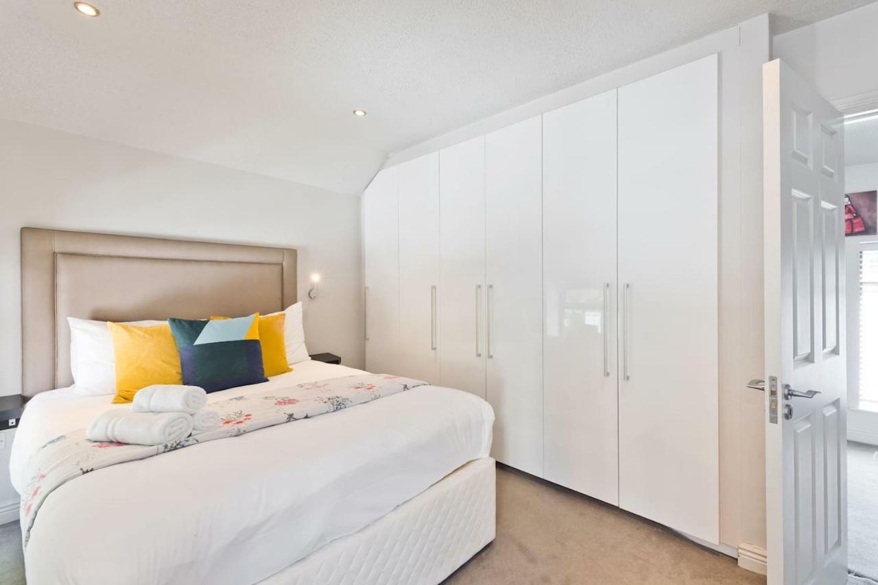 The Edge Suite - Hiphipstay Dublin Eksteriør billede