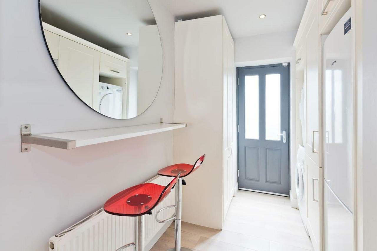 The Edge Suite - Hiphipstay Dublin Eksteriør billede